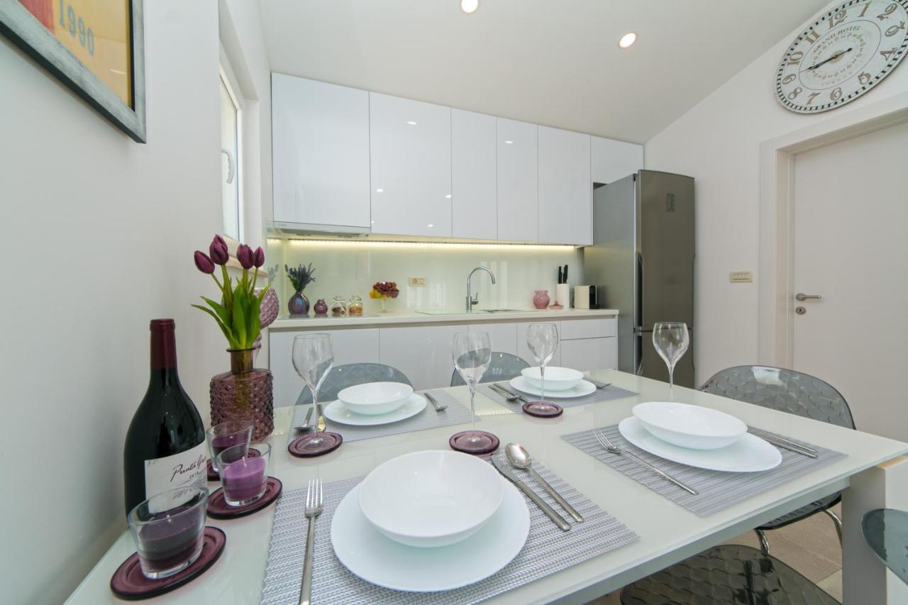 Apartman Stipic 1 Baska Voda Bagian luar foto
