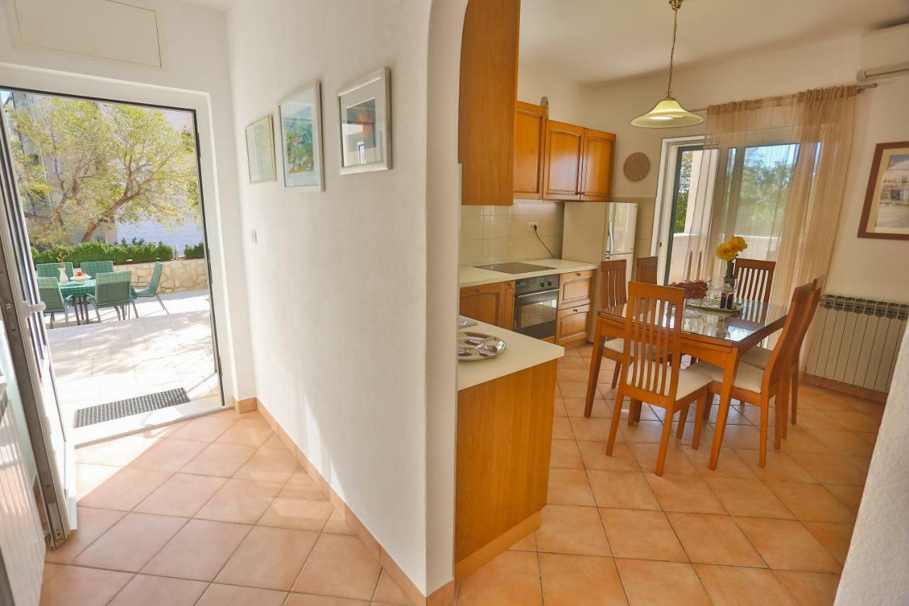 Apartman Stipic 1 Baska Voda Bagian luar foto