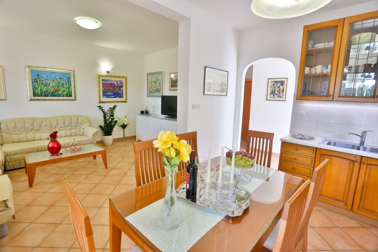 Apartman Stipic 1 Baska Voda Bagian luar foto
