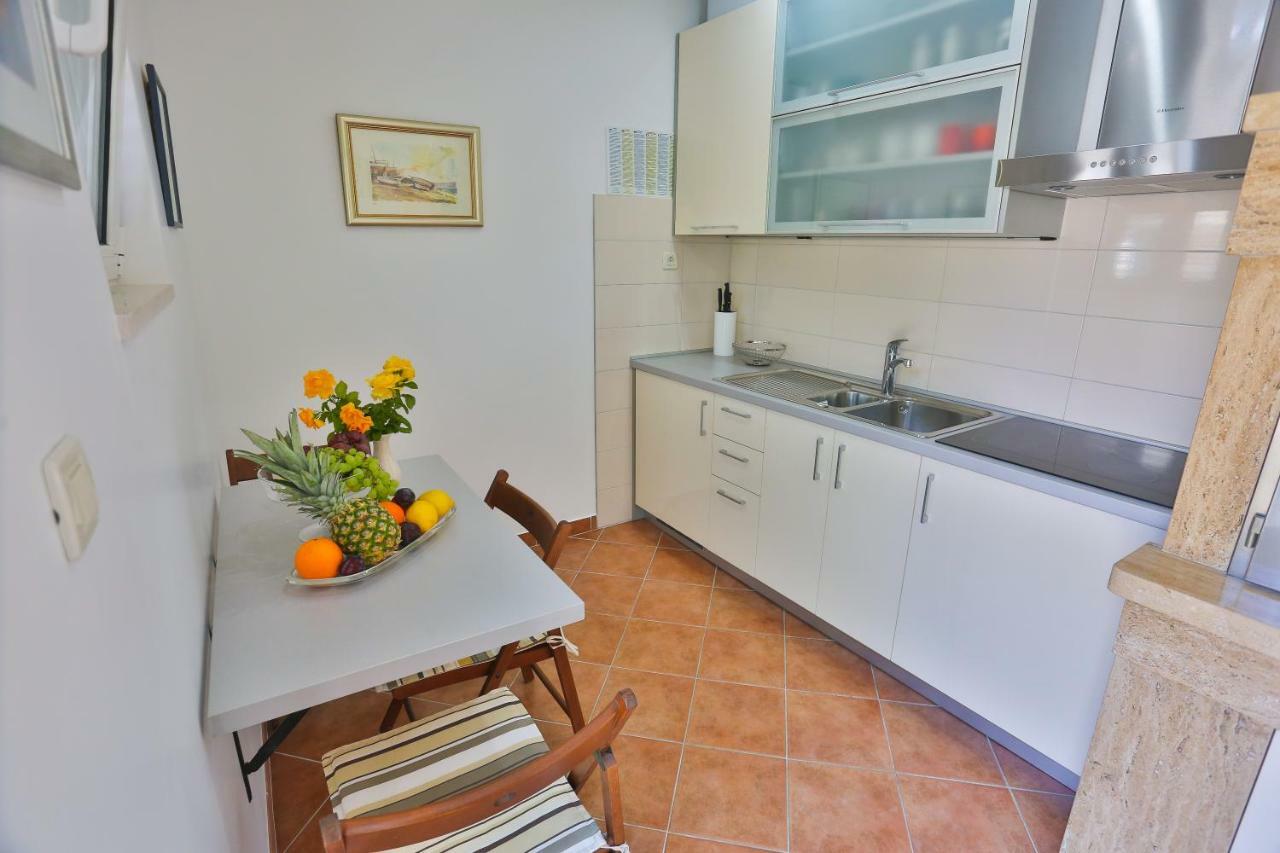 Apartman Stipic 1 Baska Voda Bagian luar foto